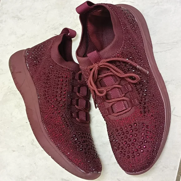 Blondo Kanon Rhinestones Sneakers Casual Upscale Athletic Shoes Size 7.5 Maroon - Picture 3 of 17